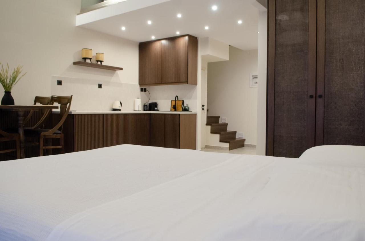 Leone Suites Nafpaktos Eksteriør billede