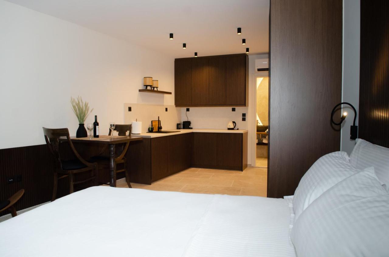 Leone Suites Nafpaktos Eksteriør billede